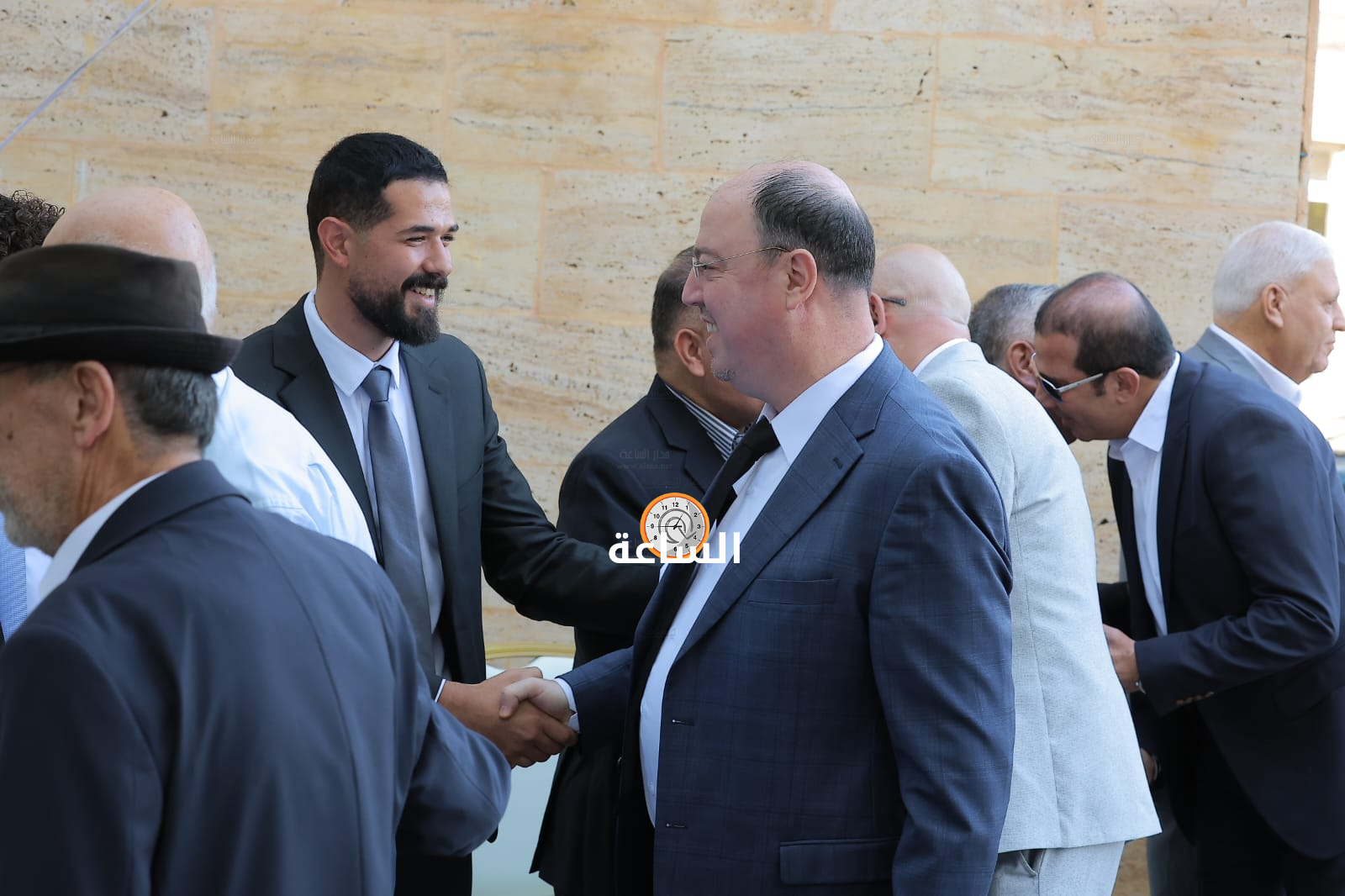 Madar Al-Saa Images 0.15960365627021555
