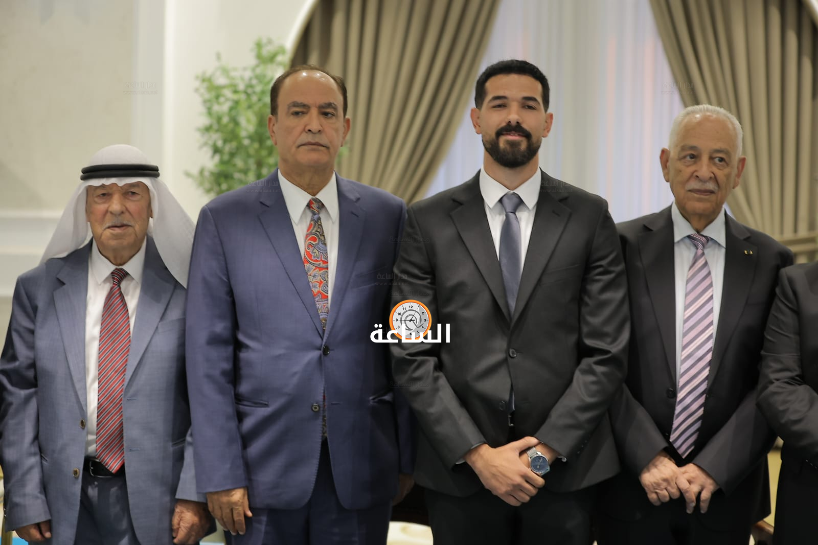 Madar Al-Saa Images 0.9493833368332751