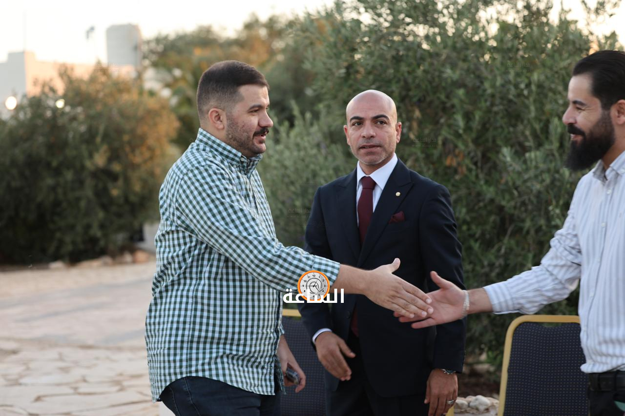Madar Al-Saa Images 0.238971066558739