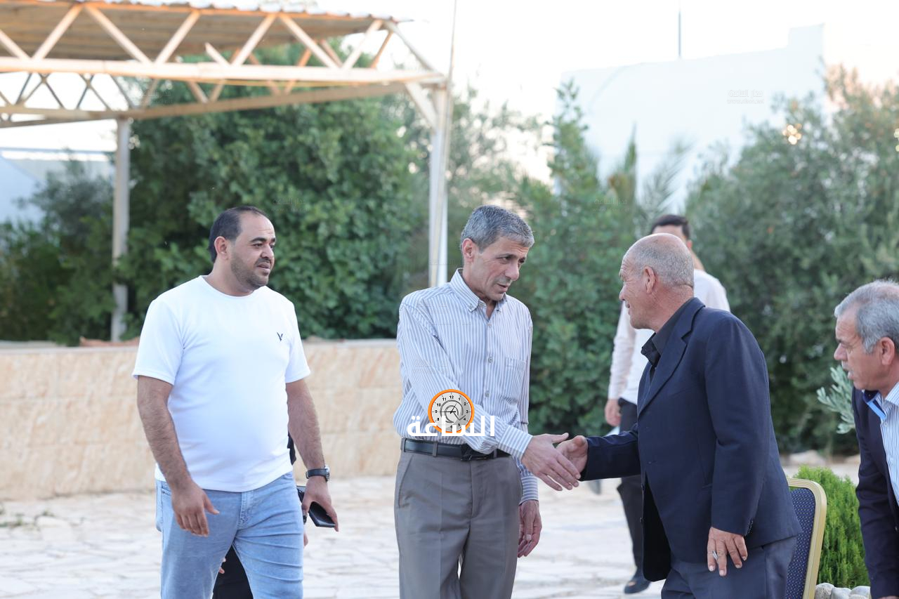 Madar Al-Saa Images 0.530556915640914