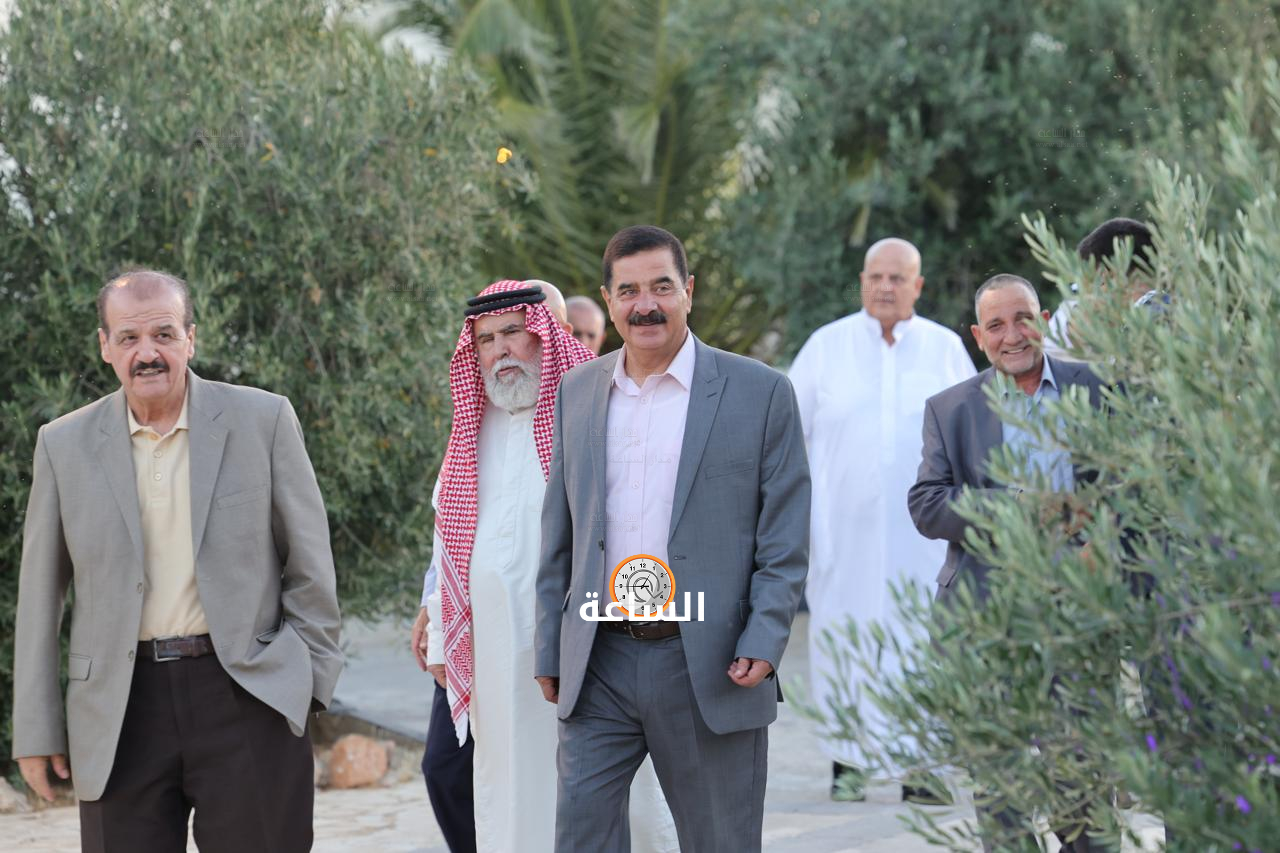 Madar Al-Saa Images 0.564434889483712
