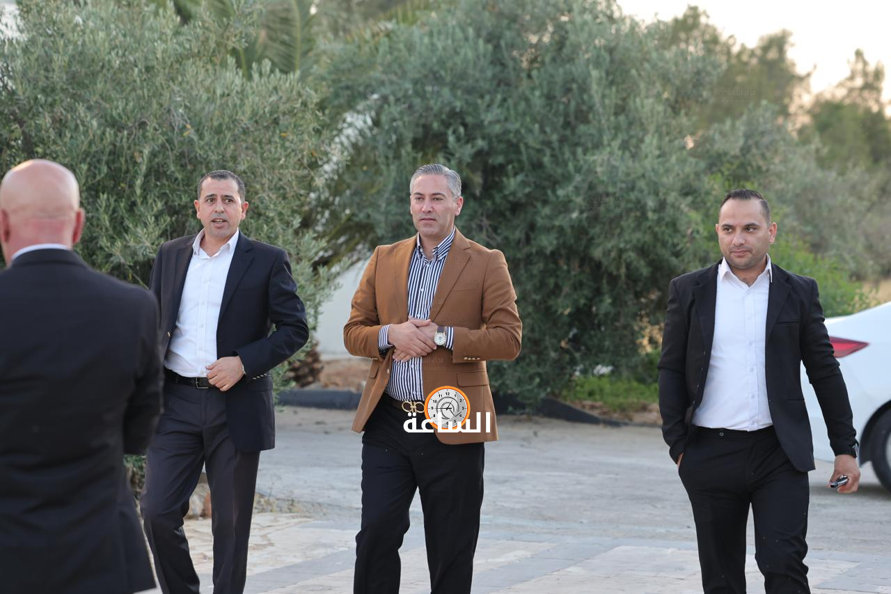 Madar Al-Saa Images 0.004520422870715524