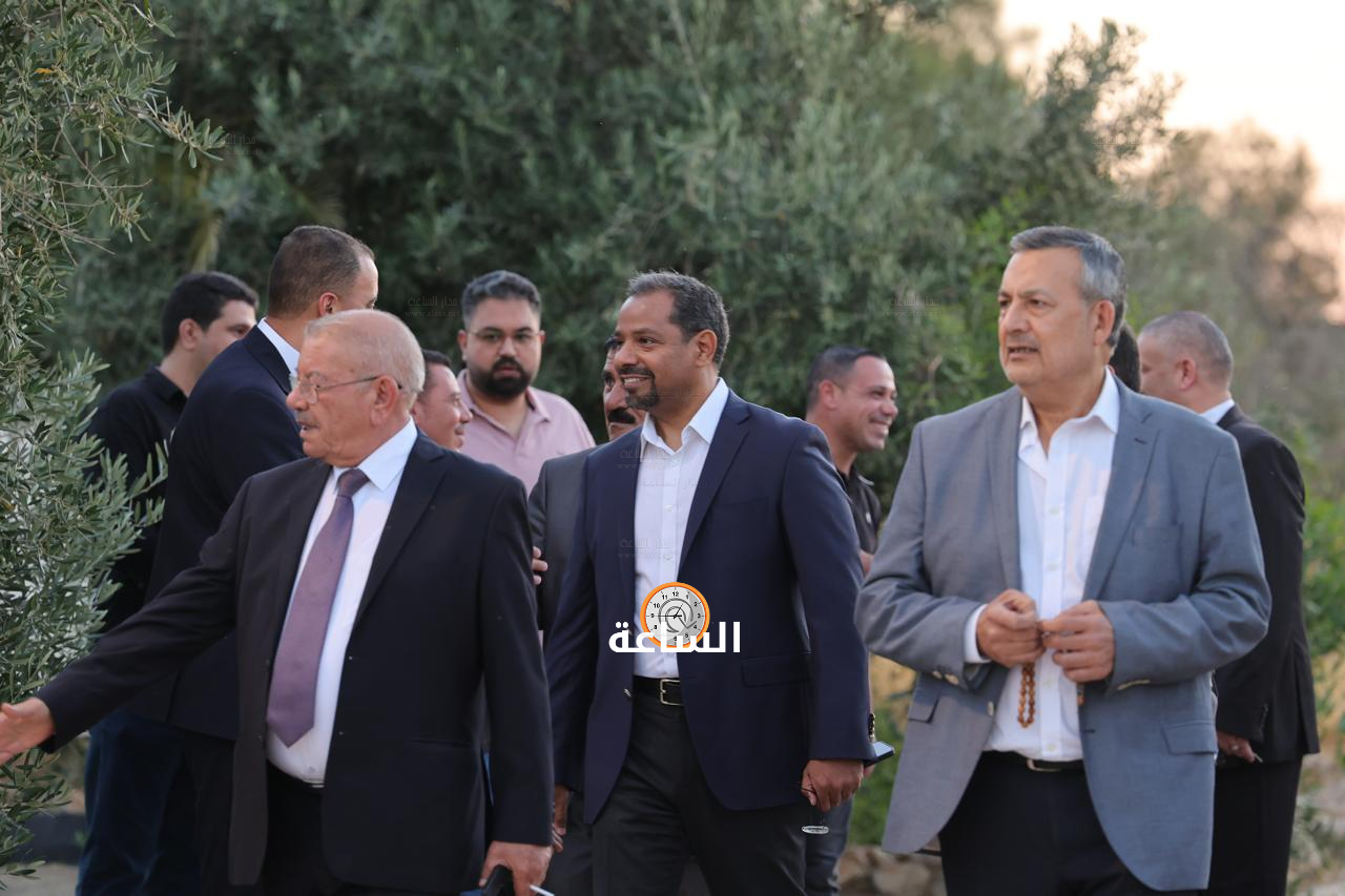 Madar Al-Saa Images 0.4465618297262455