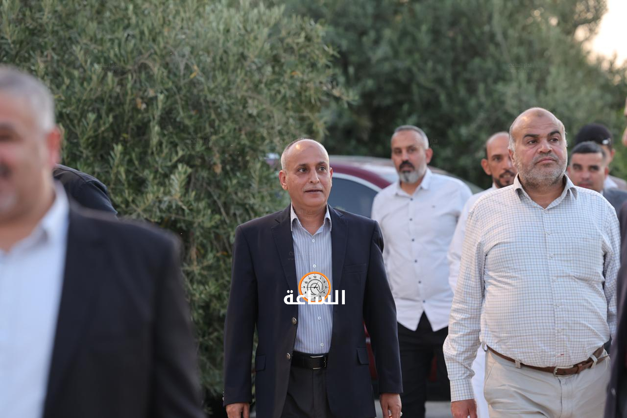 Madar Al-Saa Images 0.8519471043245874