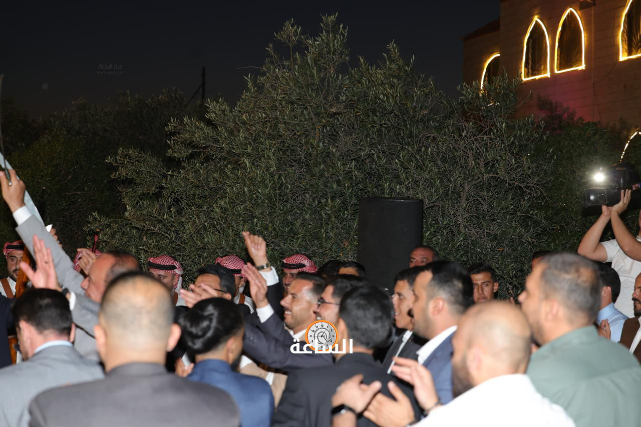 Madar Al-Saa Images 0.21360189824034814