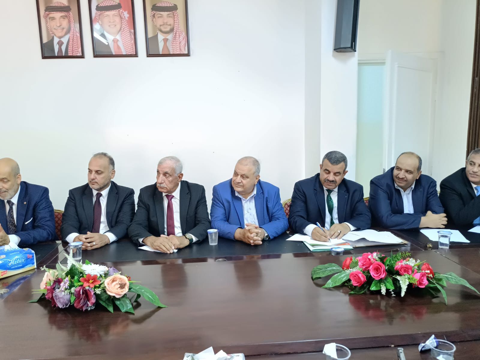 Madar Al-Saa Images 0.01817845424074549