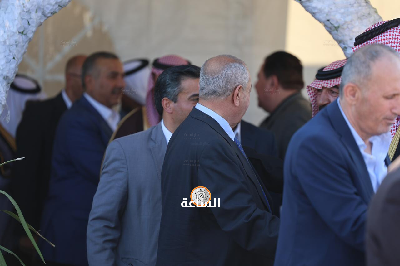 Madar Al-Saa Images 0.13517389871239782