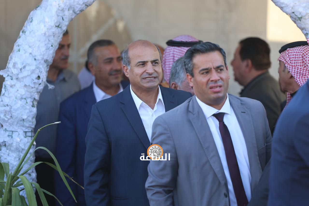 Madar Al-Saa Images 0.5016877505116898
