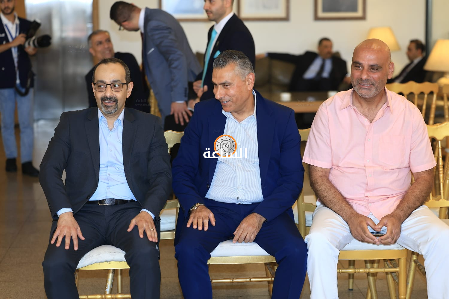 Madar Al-Saa Images 0.5829849821322974