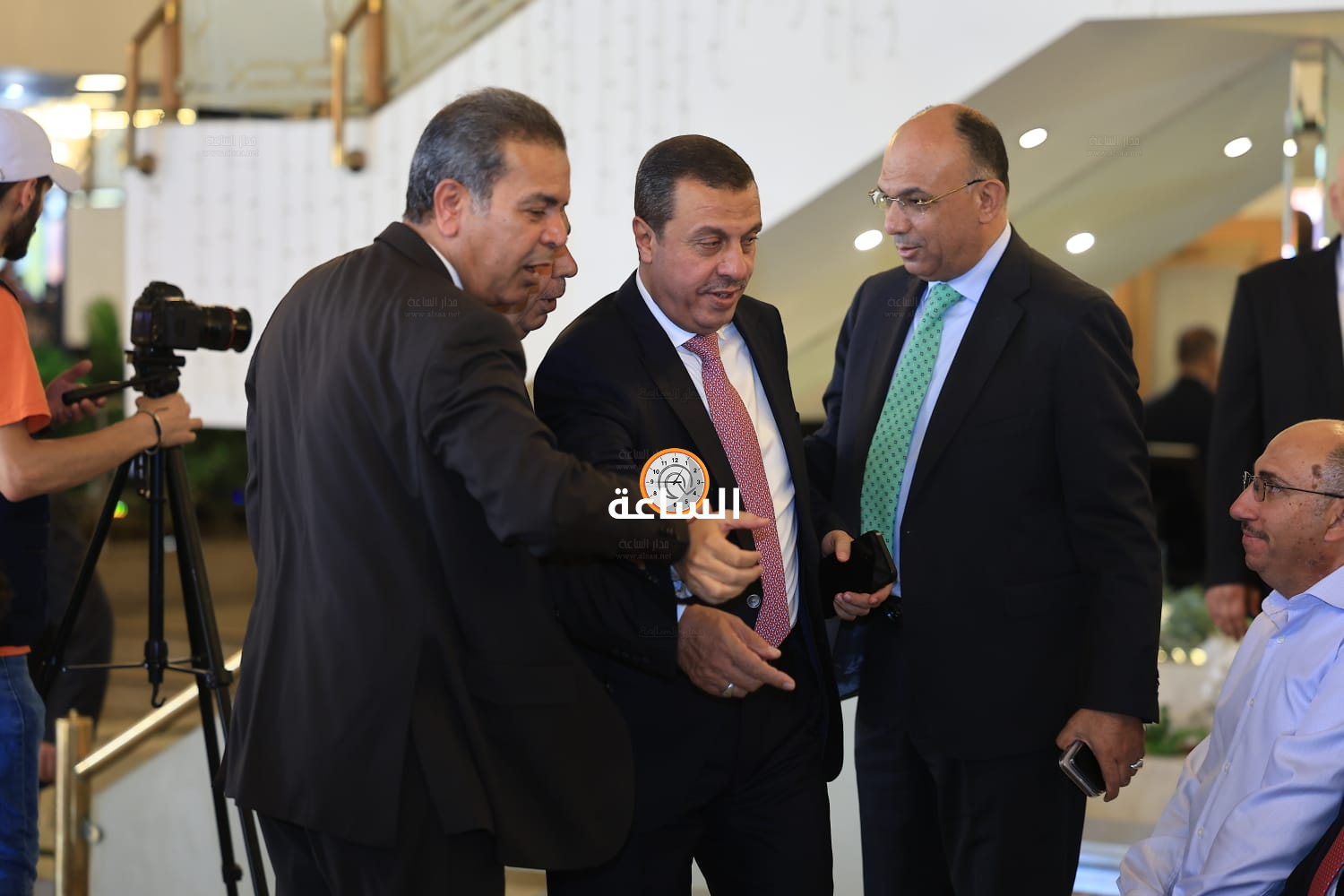 Madar Al-Saa Images 0.35918041965448455