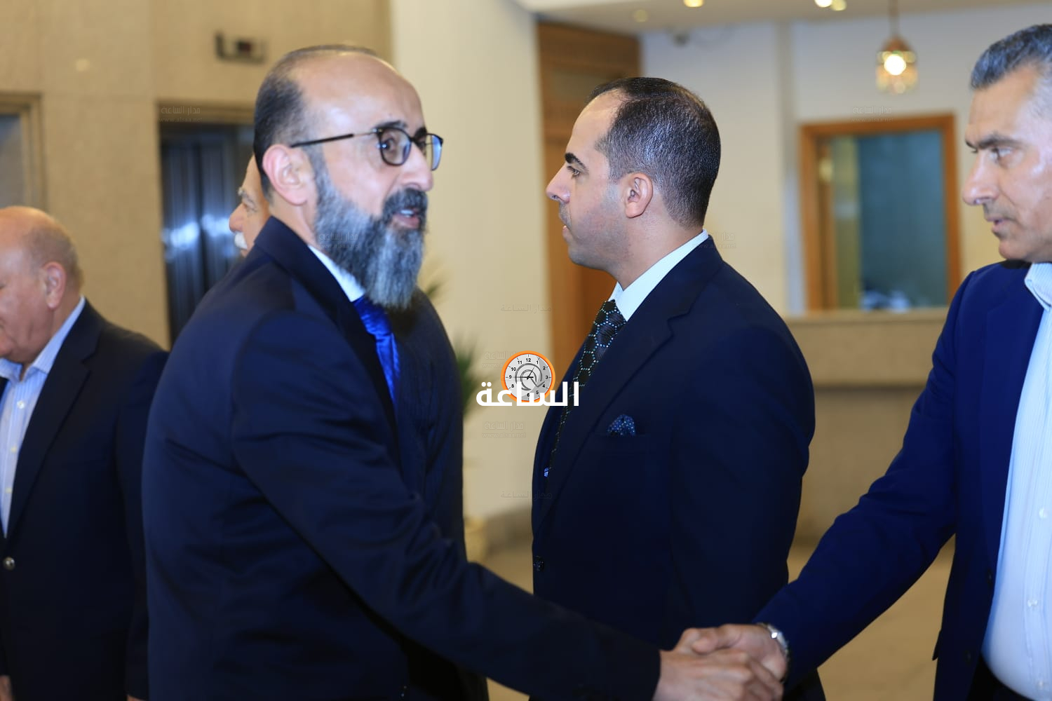 Madar Al-Saa Images 0.8990508437704519