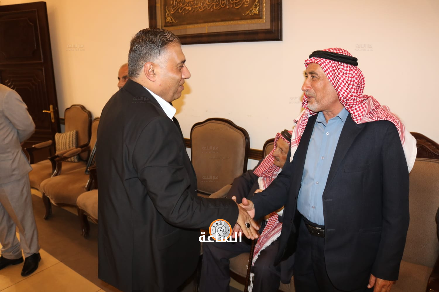 Madar Al-Saa Images 0.2371599376795689