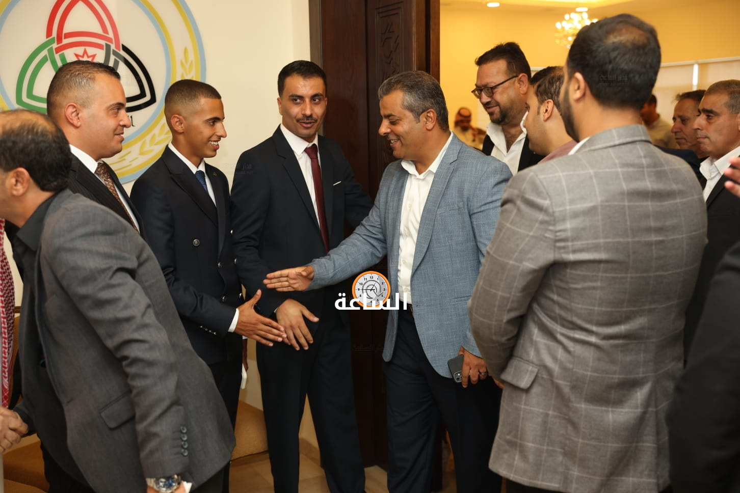 Madar Al-Saa Images 0.04467116115877323