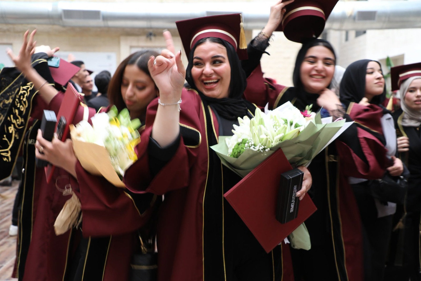 Madar Al-Saa Images 0.17628883335933854