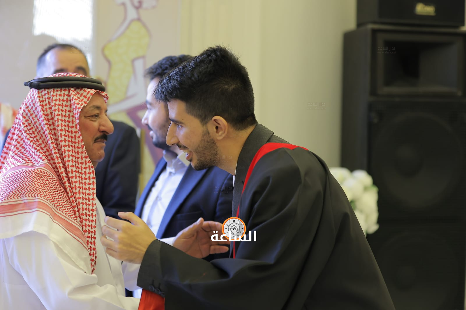 Madar Al-Saa Images 0.7354502446484736