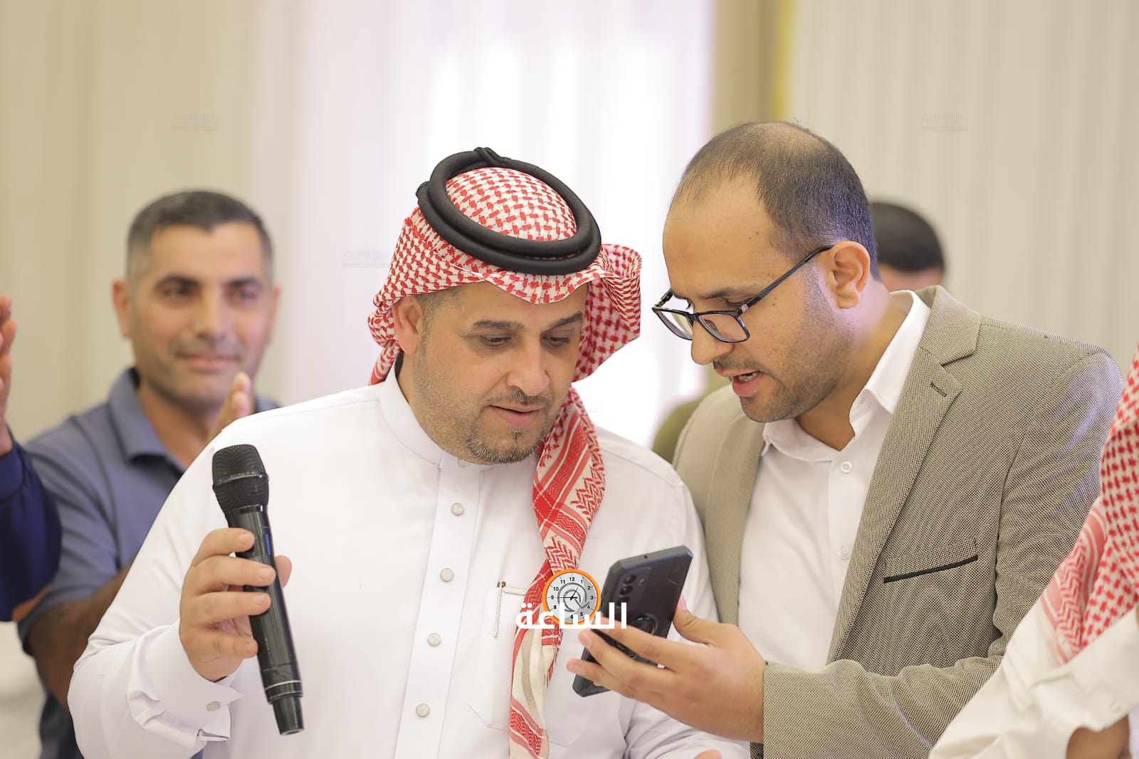 Madar Al-Saa Images 0.3545121144804343