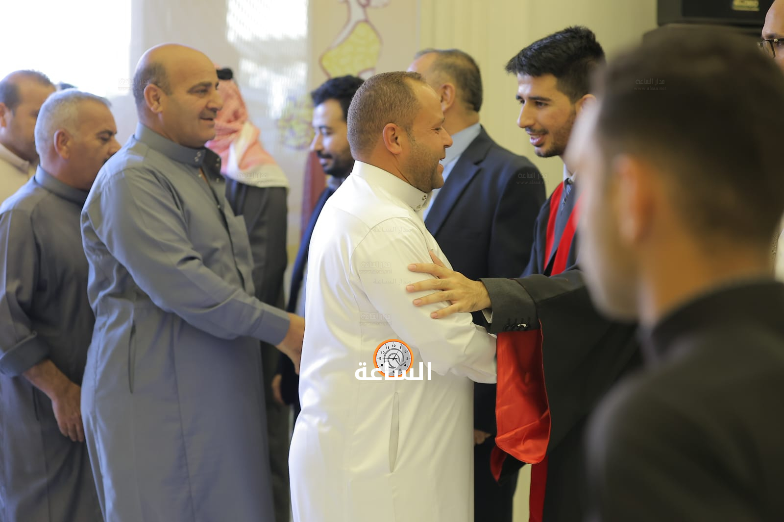 Madar Al-Saa Images 0.5170494216887757
