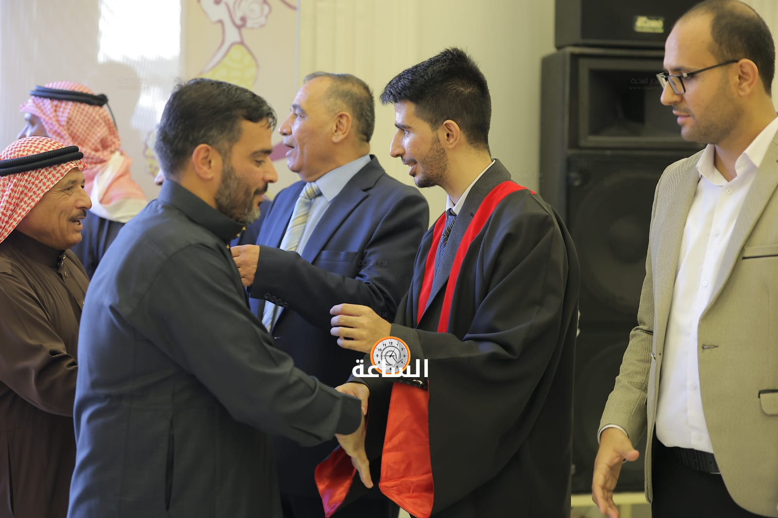 Madar Al-Saa Images 0.8117613817059552