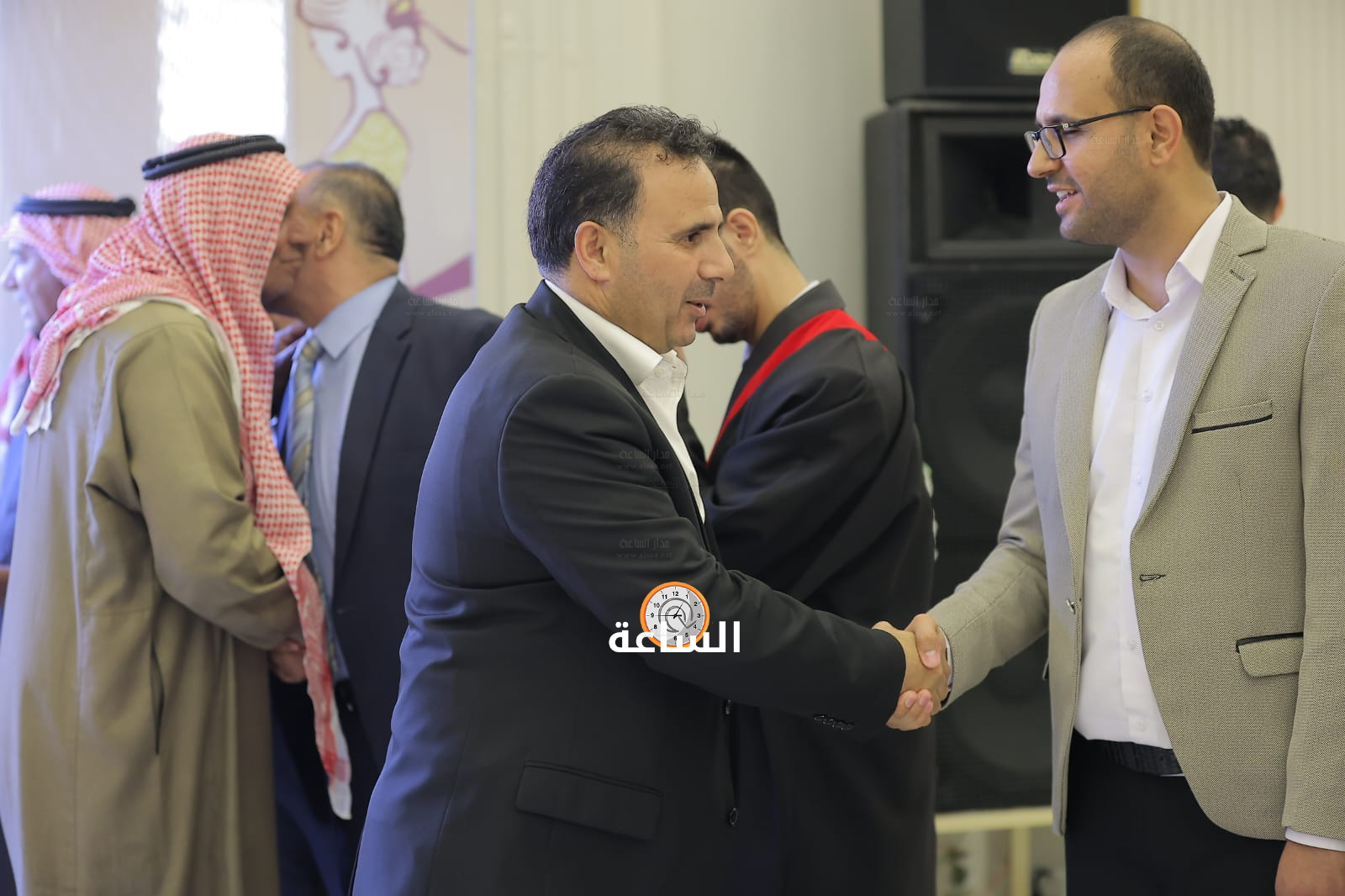 Madar Al-Saa Images 0.3284817348552095
