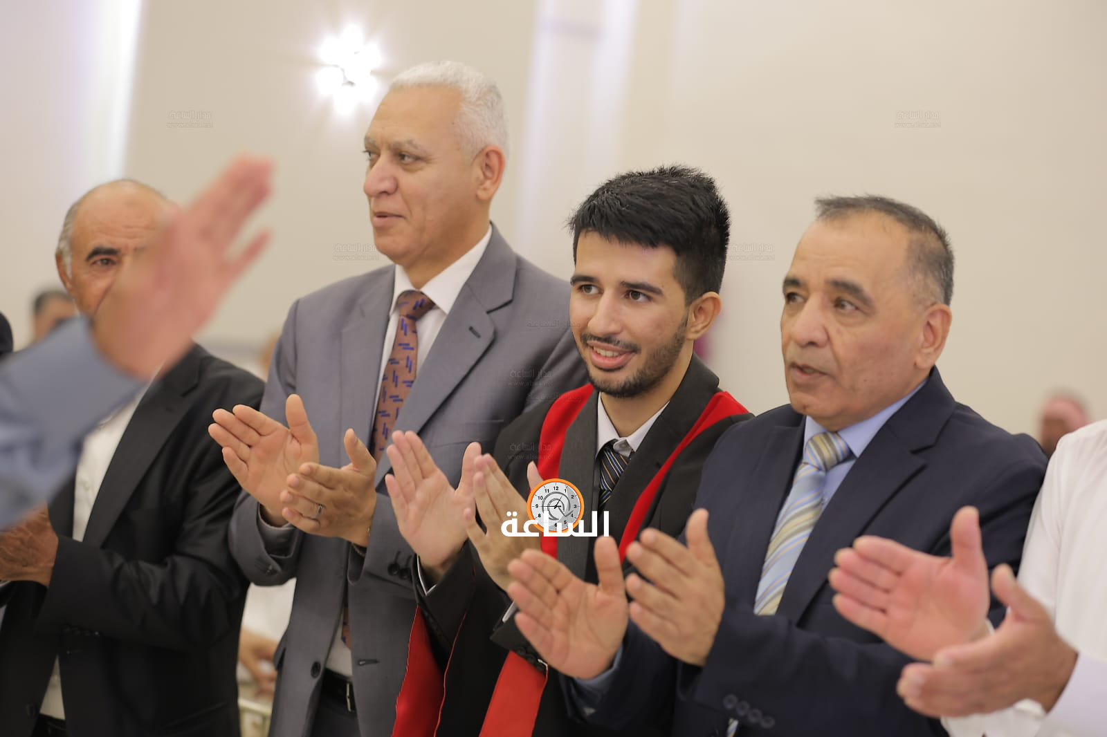 Madar Al-Saa Images 0.9340989130572349
