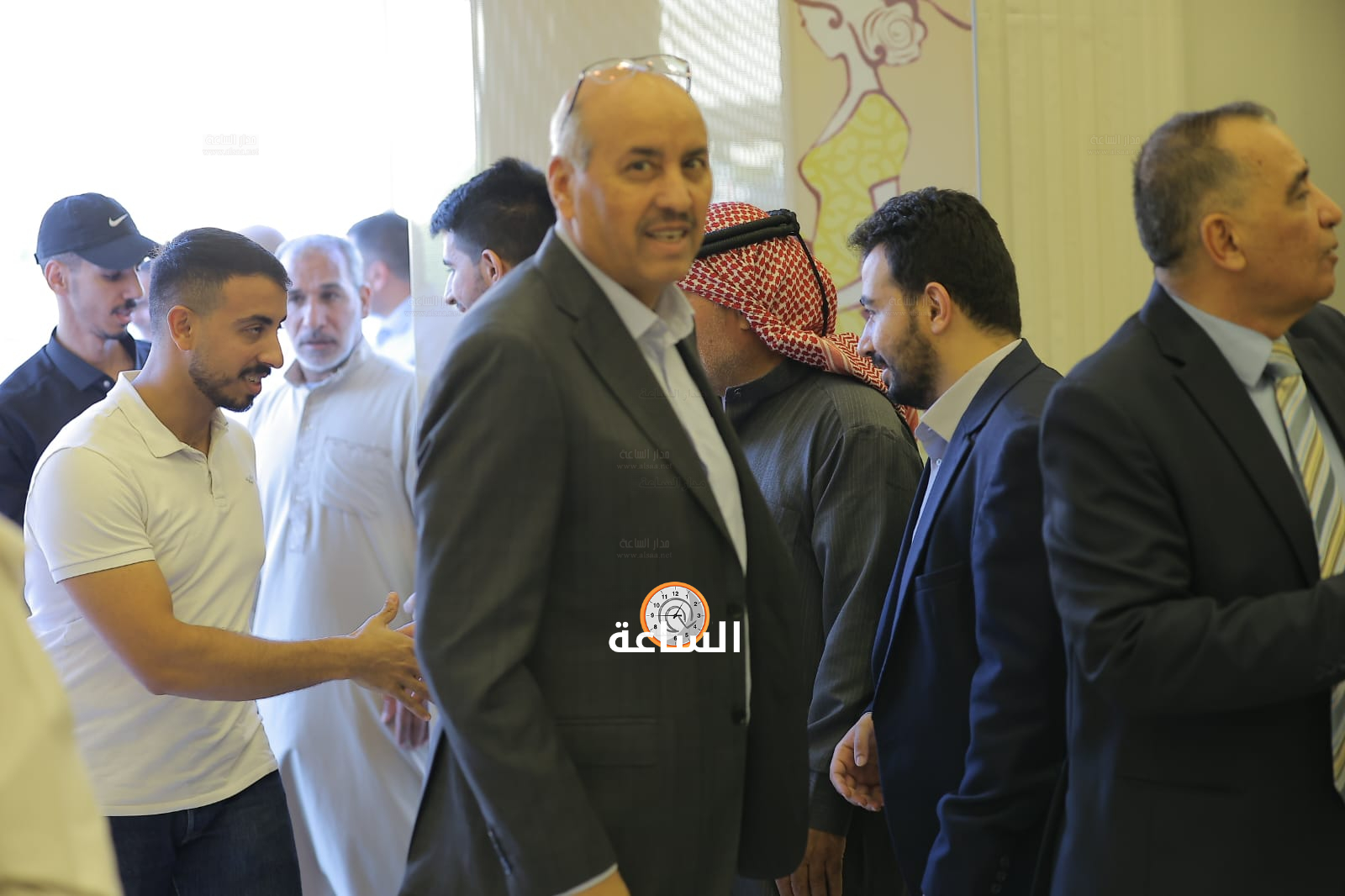 Madar Al-Saa Images 0.7518323092353546