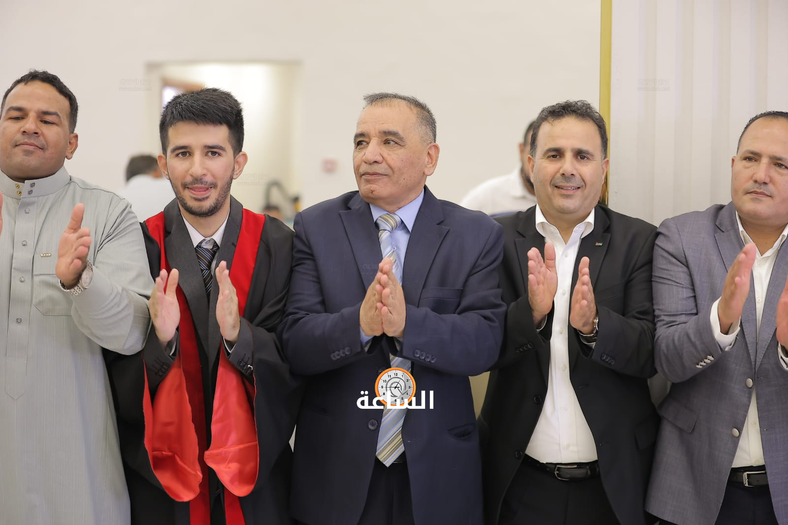 Madar Al-Saa Images 0.7124388654825675