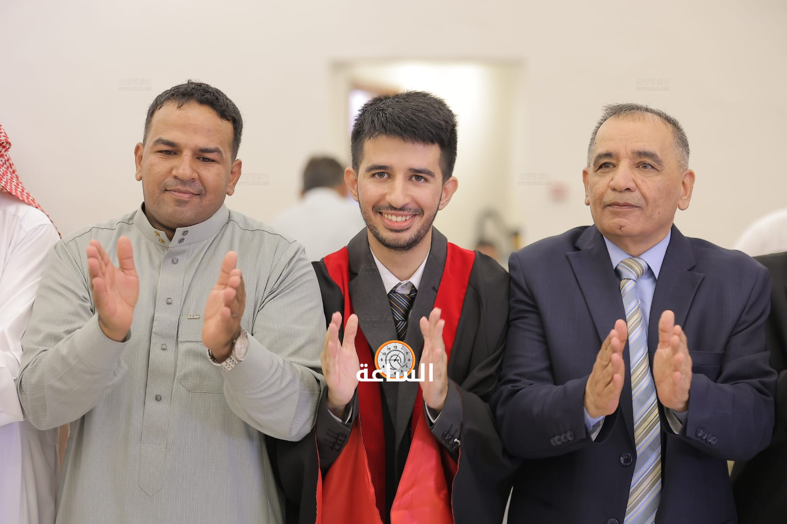 Madar Al-Saa Images 0.38899648683658317