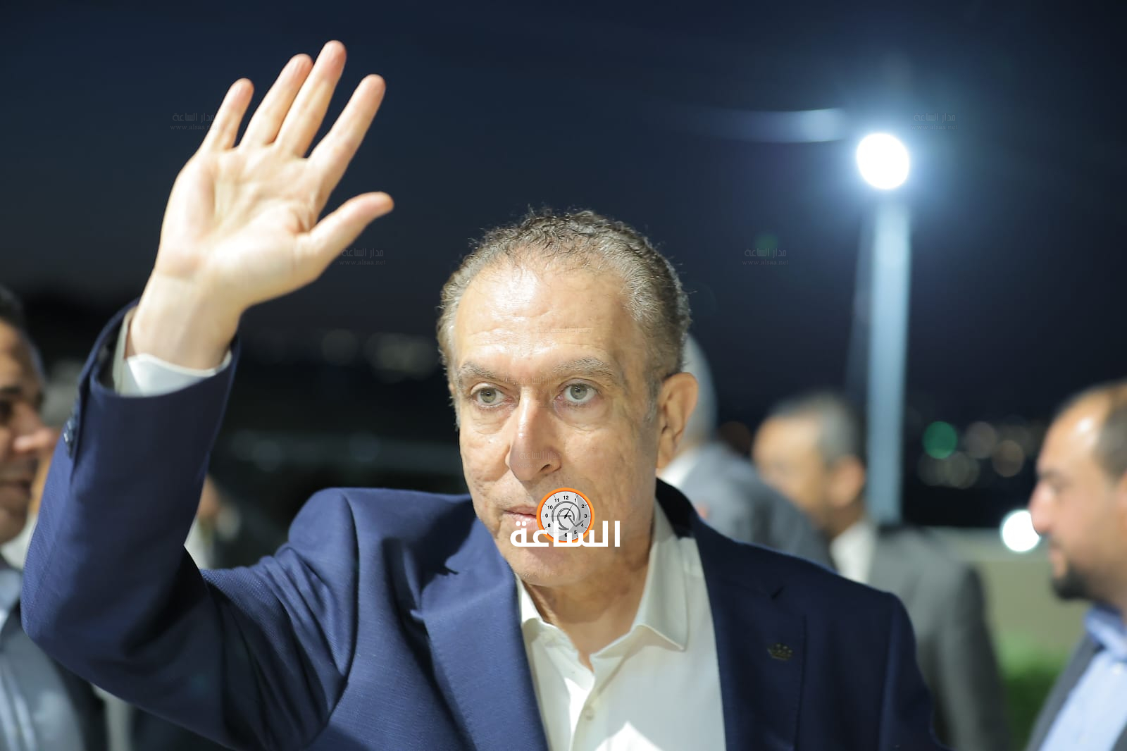 Madar Al-Saa Images 0.8178648162975586