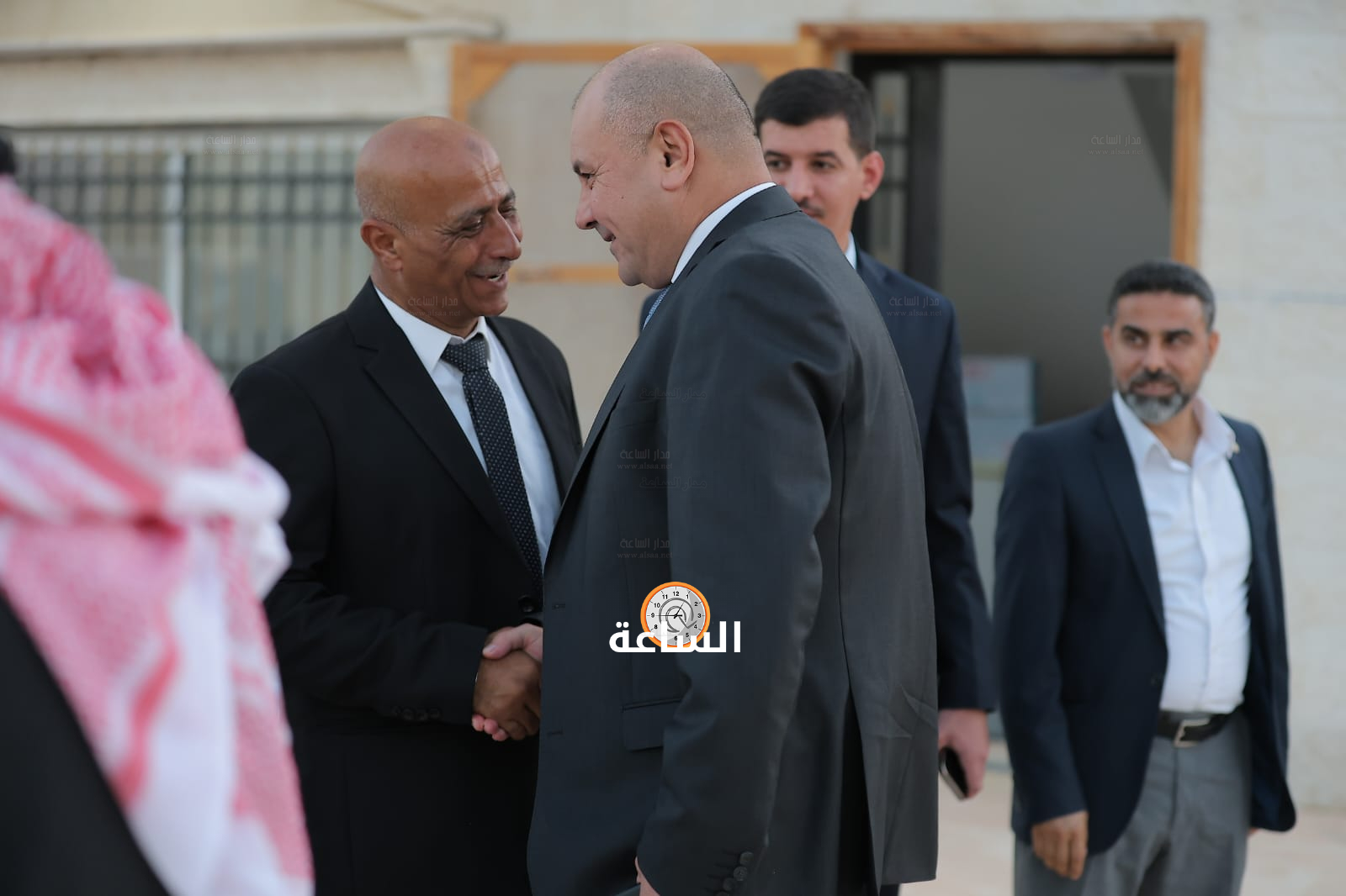 Madar Al-Saa Images 0.3385392635497726
