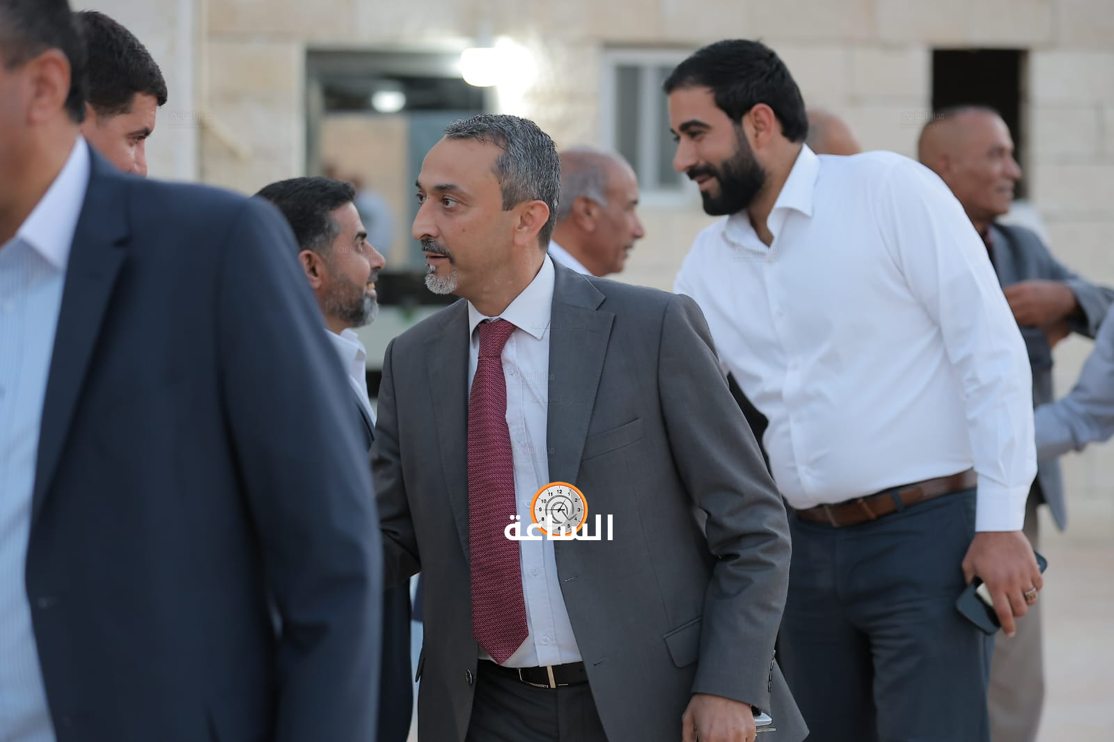 Madar Al-Saa Images 0.4233817520749189