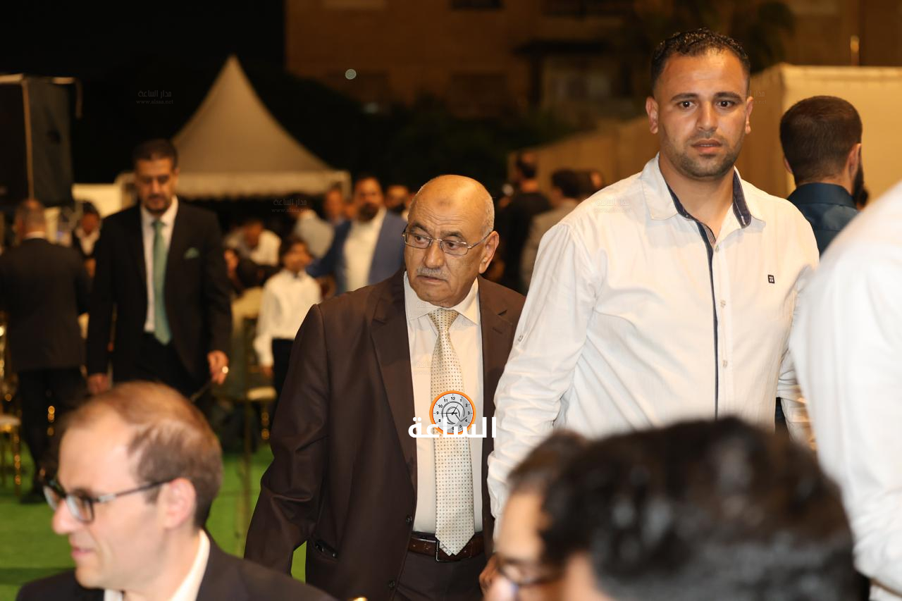 Madar Al-Saa Images 0.3388023661586901