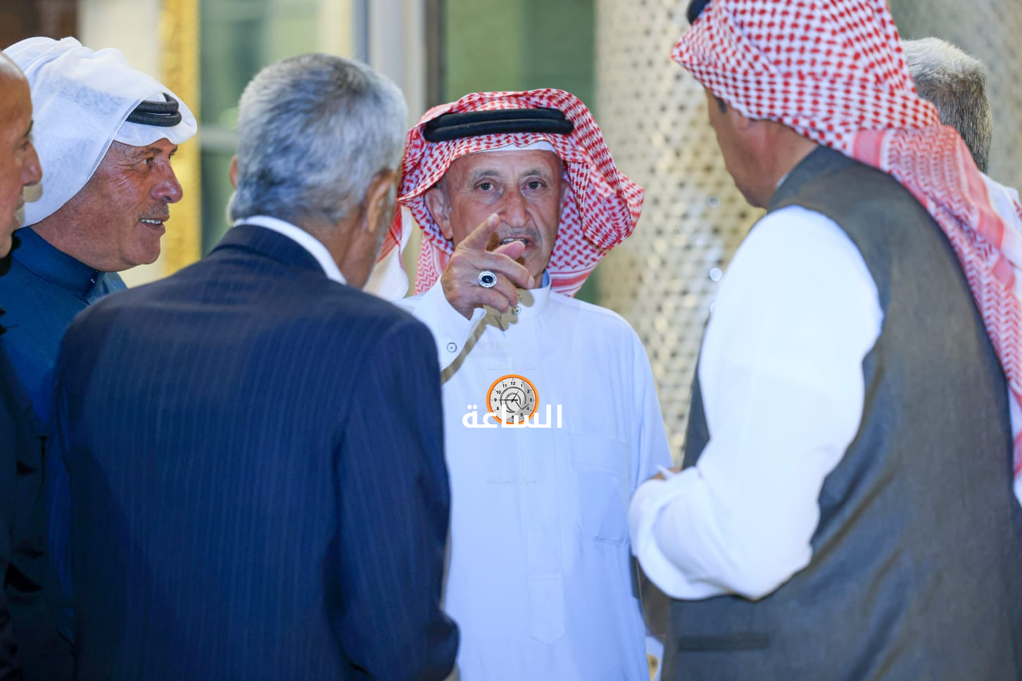 Madar Al-Saa Images 0.5641318345966387
