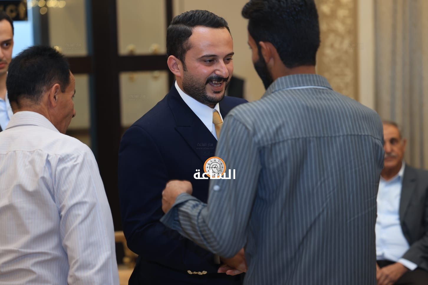 Madar Al-Saa Images 0.011720276652596784