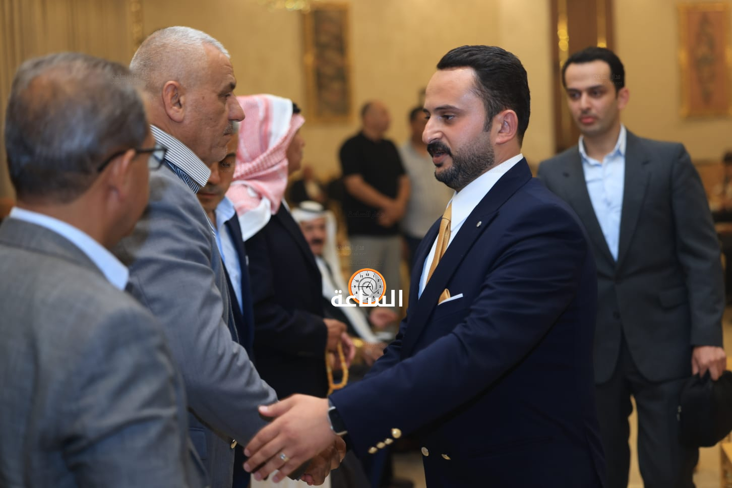Madar Al-Saa Images 0.6514262196656115