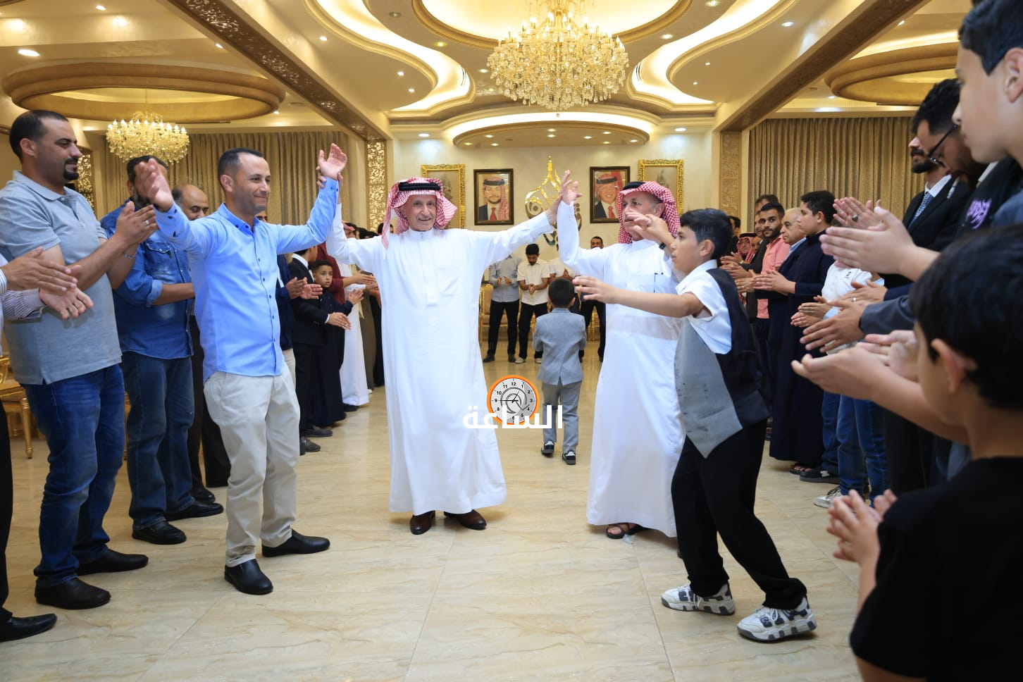 Madar Al-Saa Images 0.510430812812941