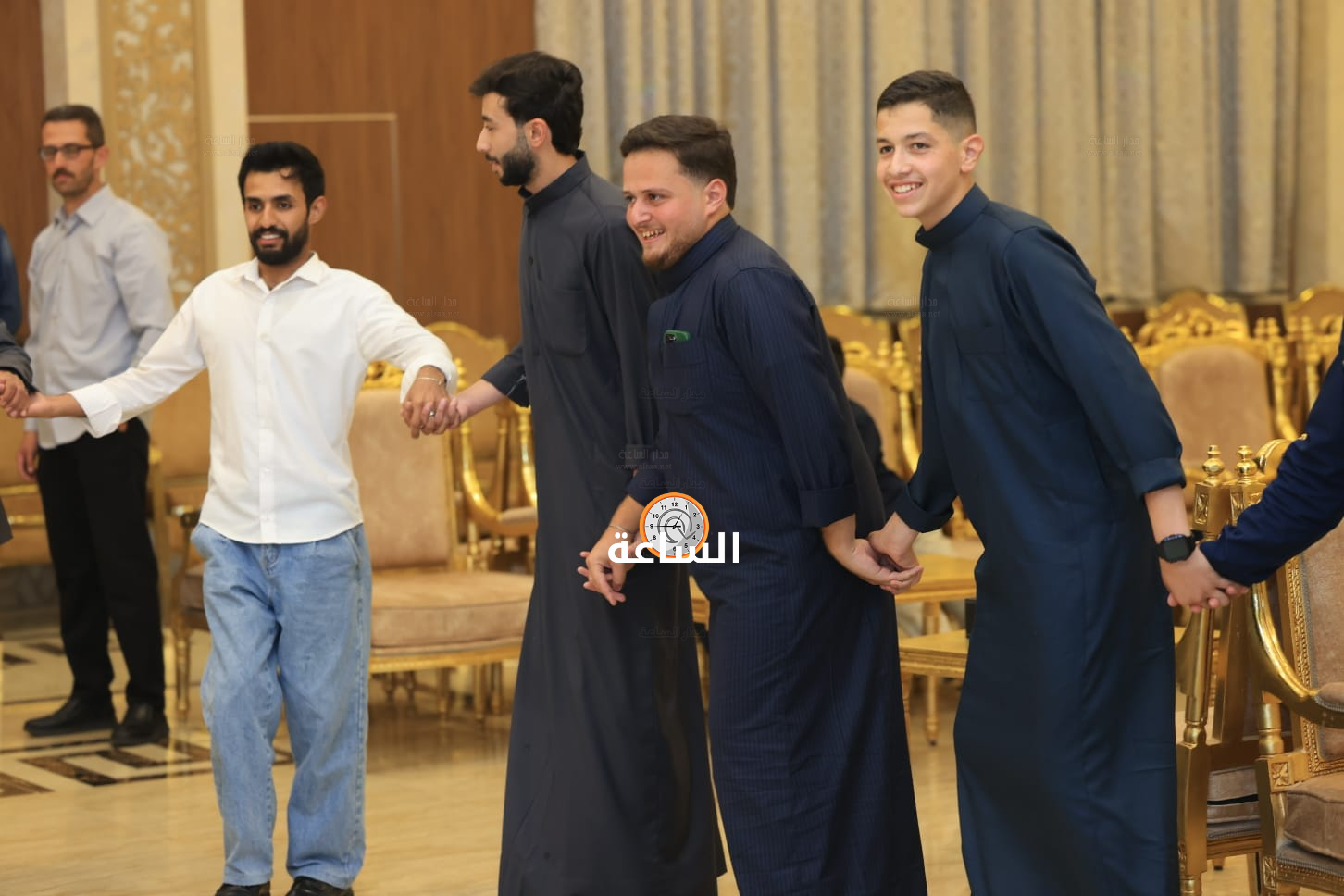 Madar Al-Saa Images 0.45634800735340586
