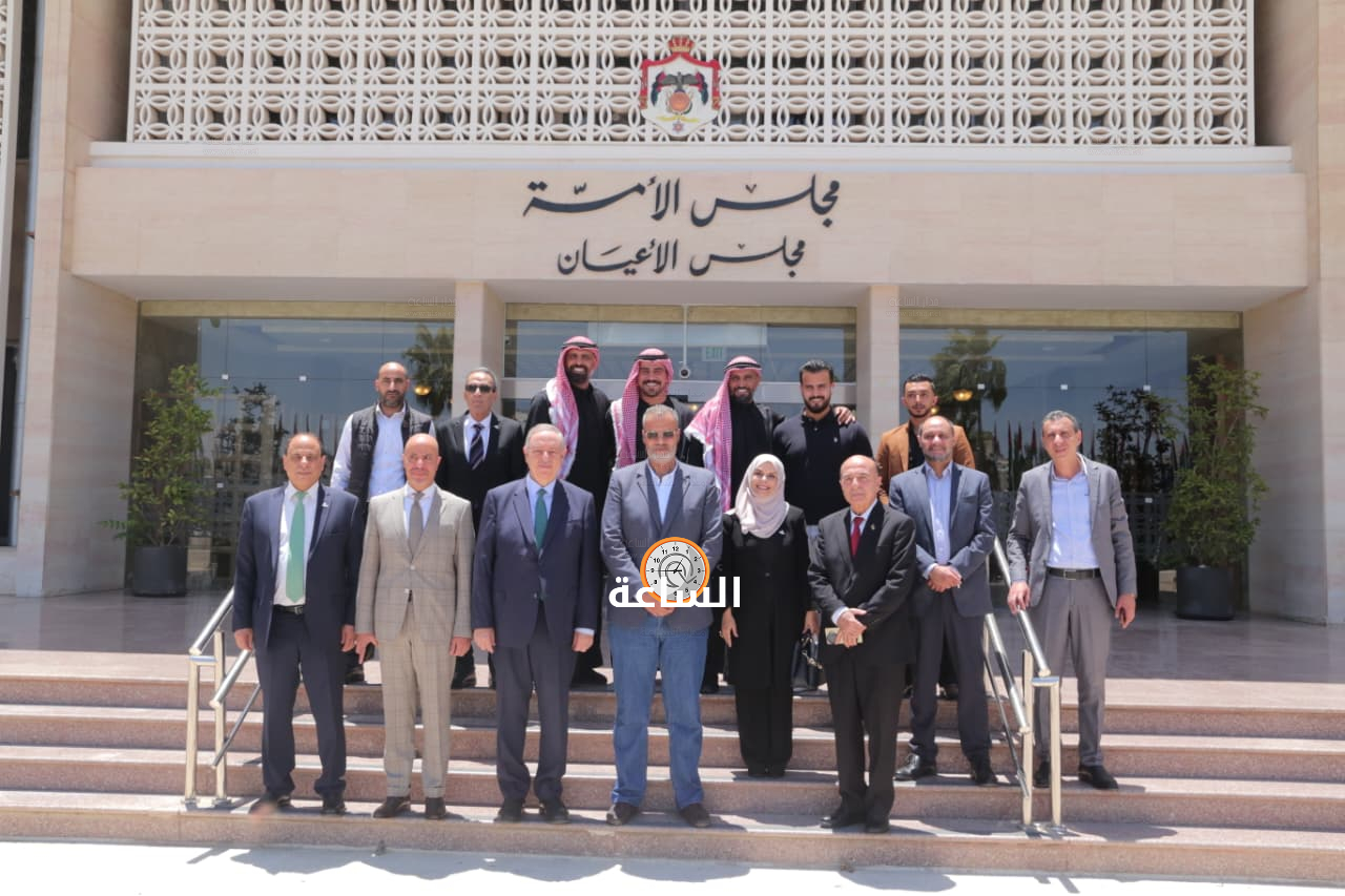 Madar Al-Saa Images 0.4722012130346115