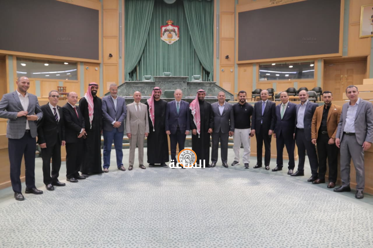Madar Al-Saa Images 0.126075718291914