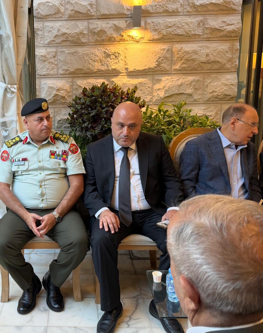 Madar Al-Saa Images 0.7387004000758208