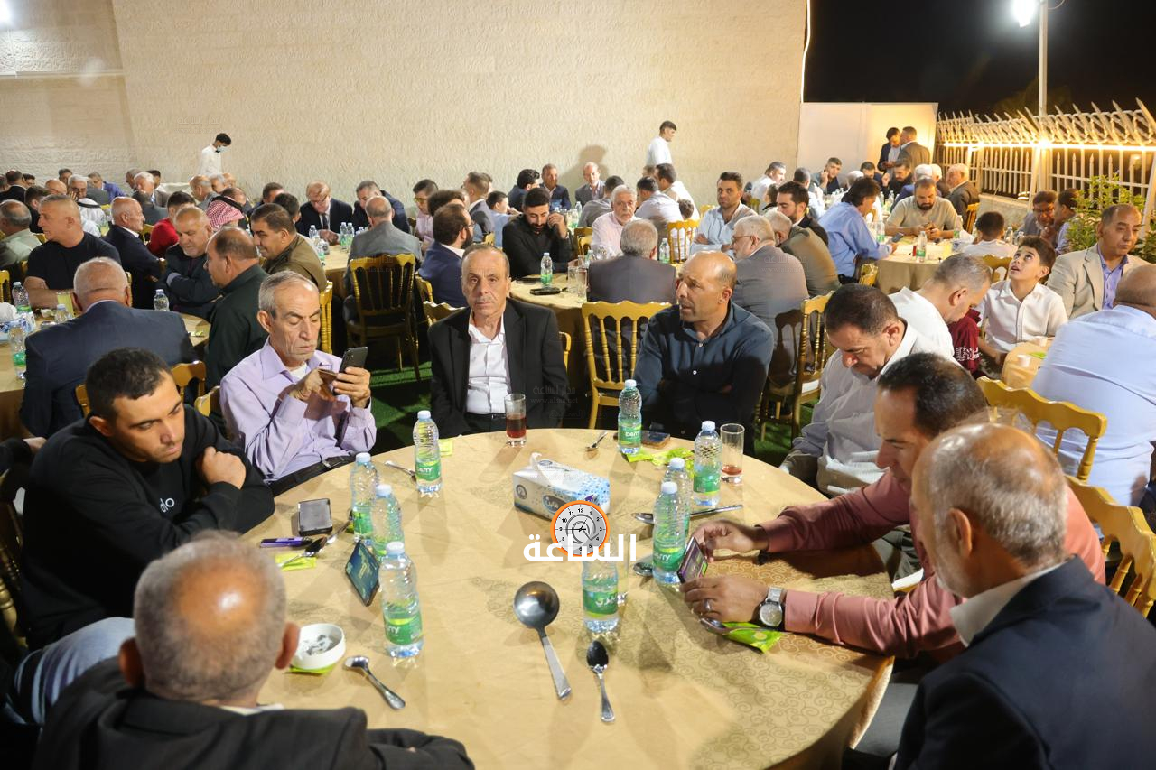 Madar Al-Saa Images 0.8124257176950158