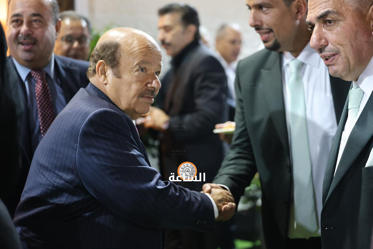 Madar Al-Saa Images 0.11212193616572041