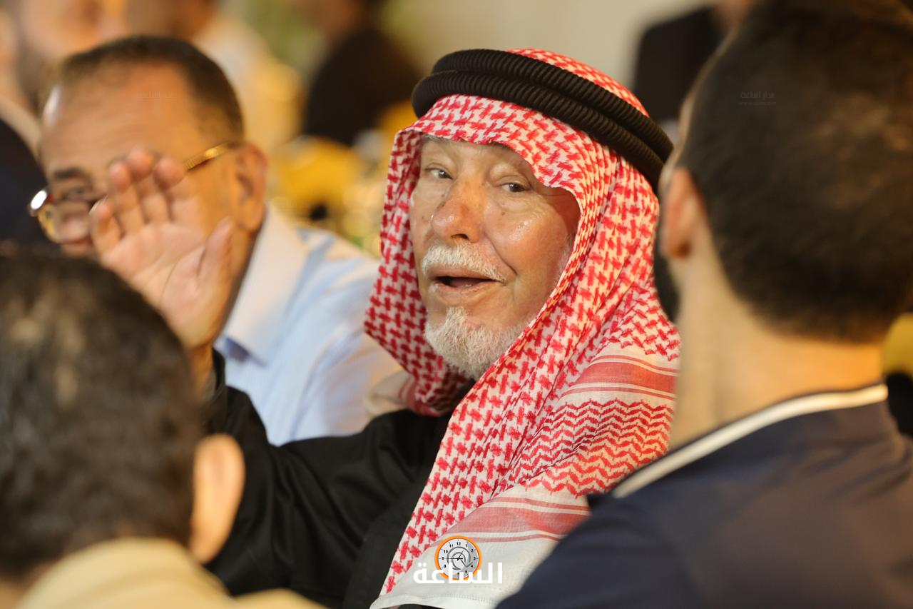 Madar Al-Saa Images 0.3424574615319693