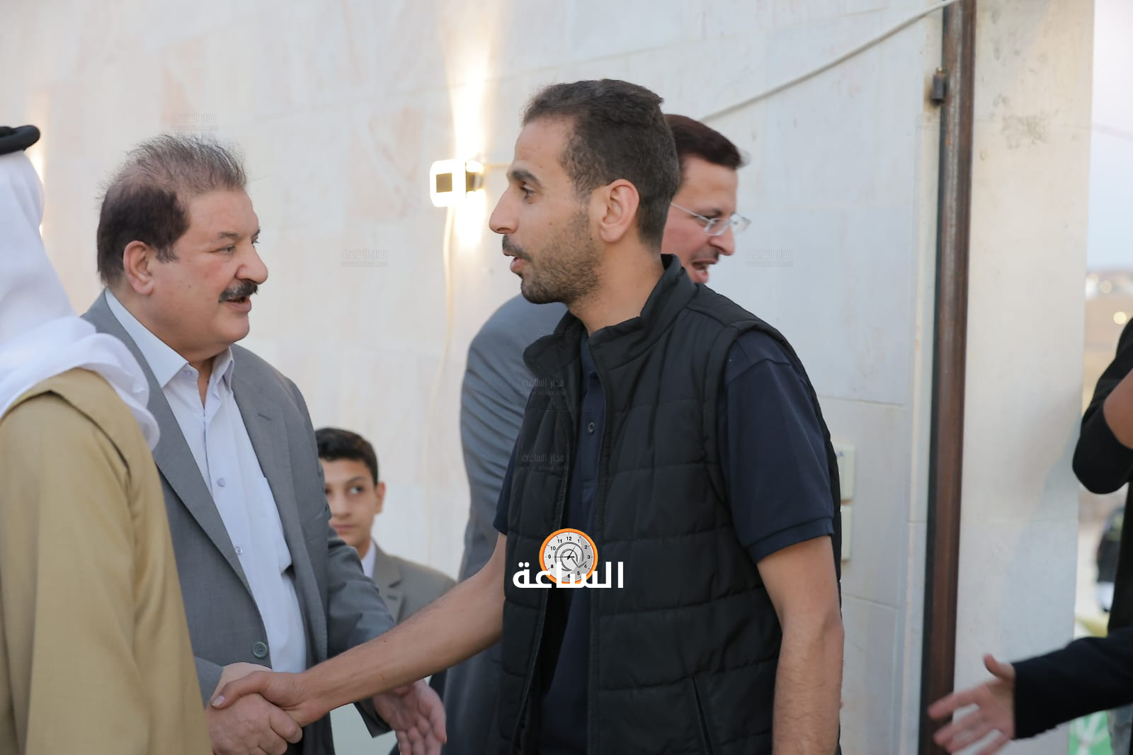 Madar Al-Saa Images 0.8051518601513435