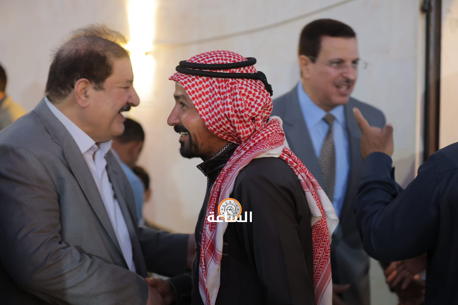 Madar Al-Saa Images 0.05088770239237239