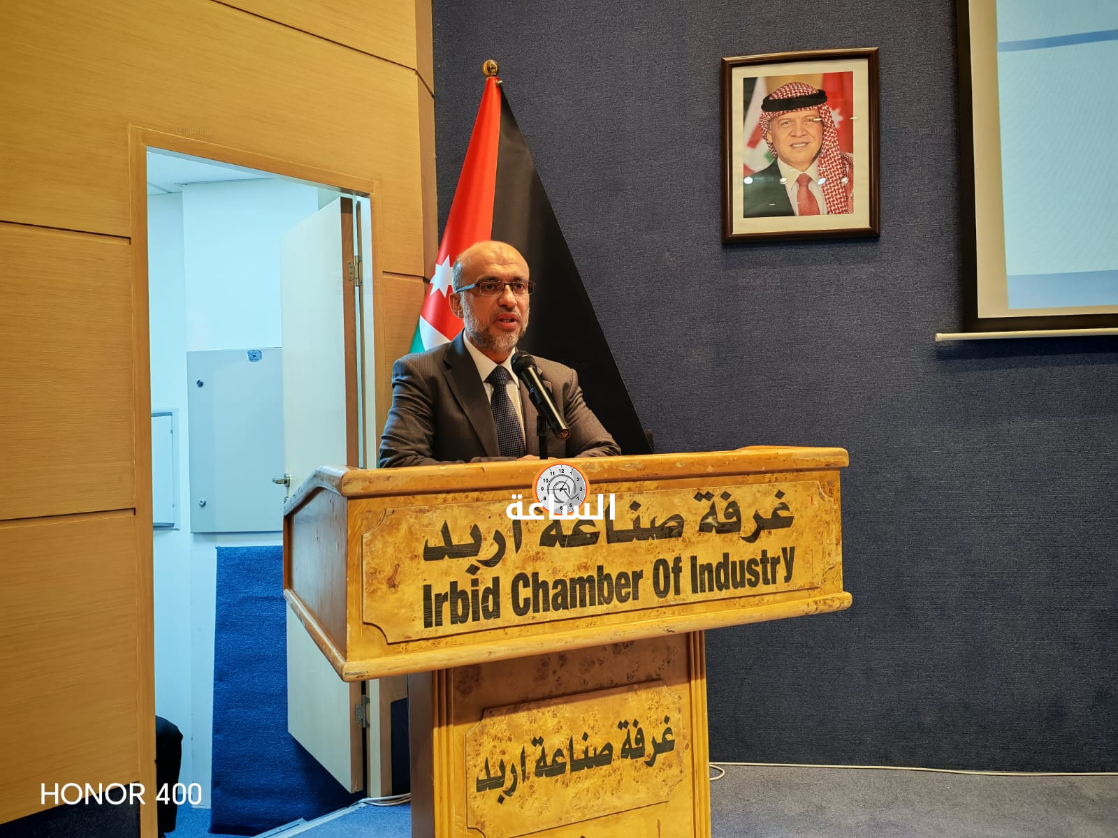 Madar Al-Saa Images 0.7618388476671204