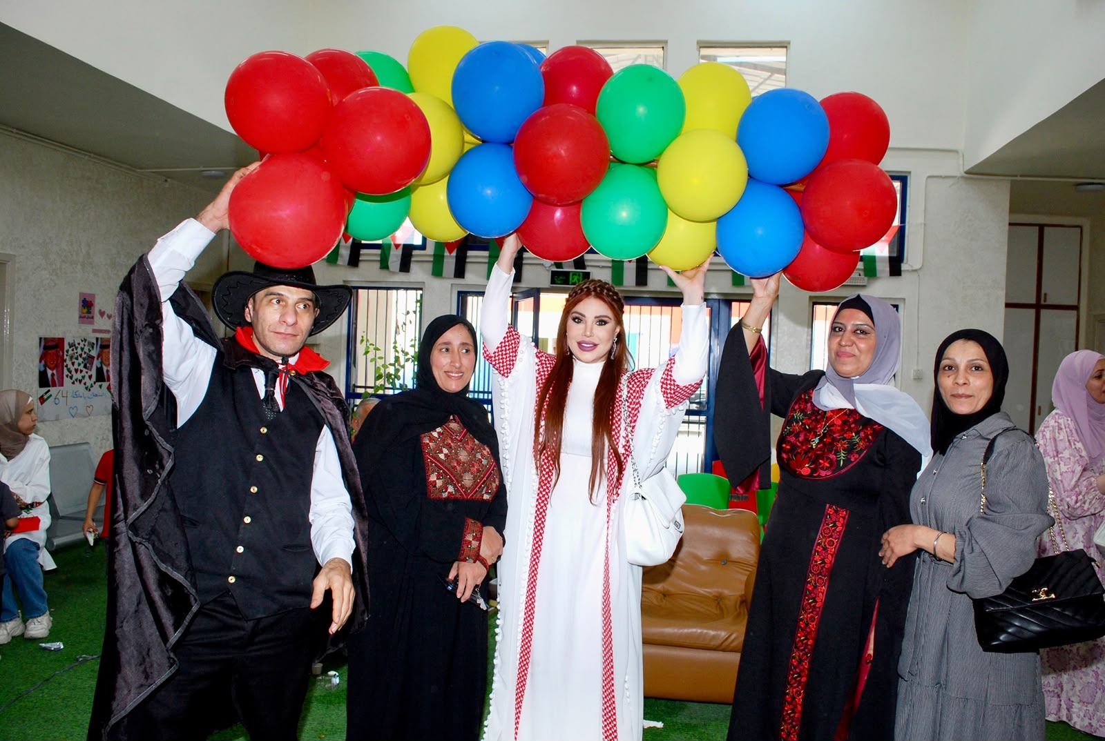 Madar Al-Saa Images 0.949038475860166