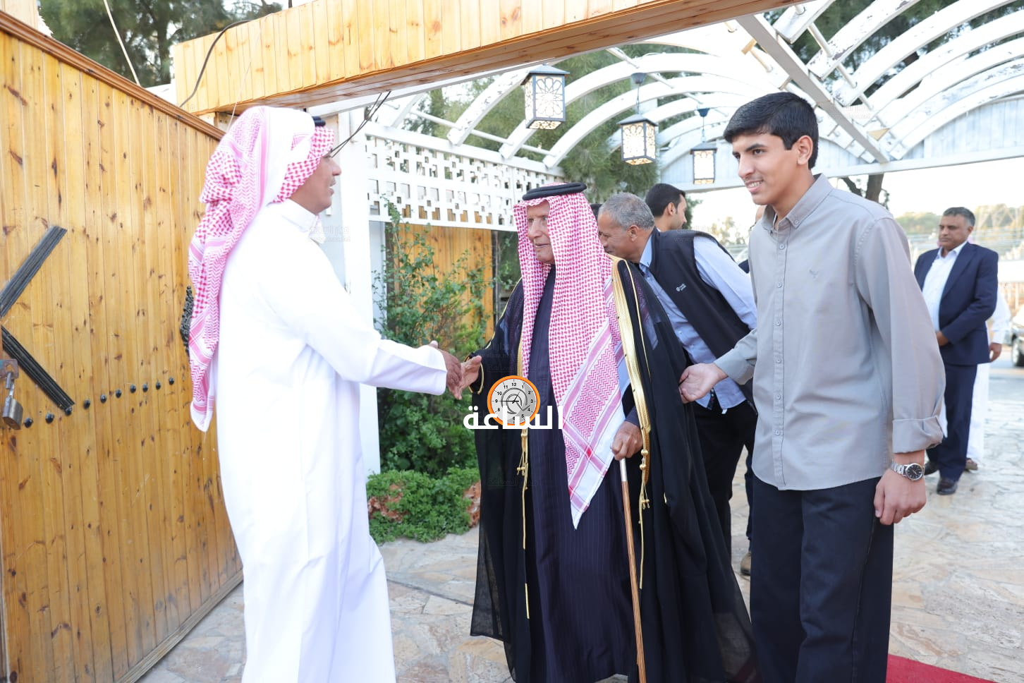 Madar Al-Saa Images 0.9944566133788618