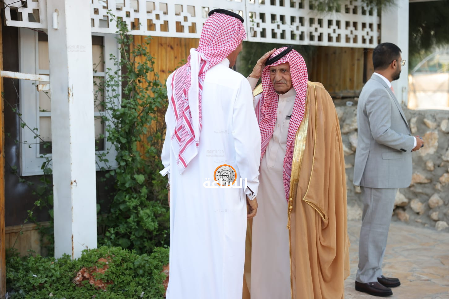 Madar Al-Saa Images 0.9421780694200114