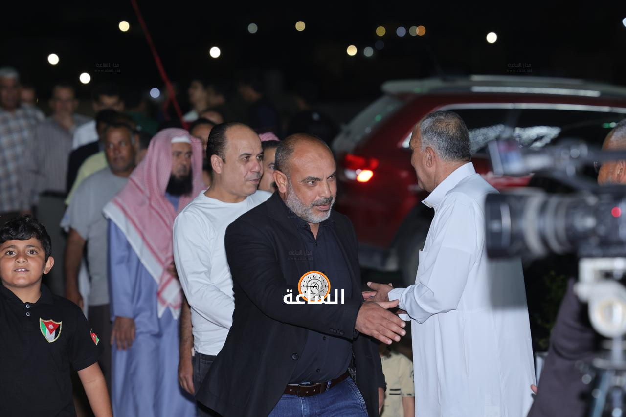 Madar Al-Saa Images 0.0012441971936798524