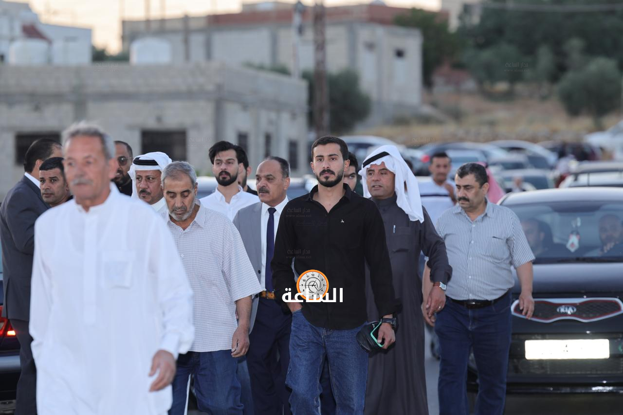 Madar Al-Saa Images 0.7380174455655177